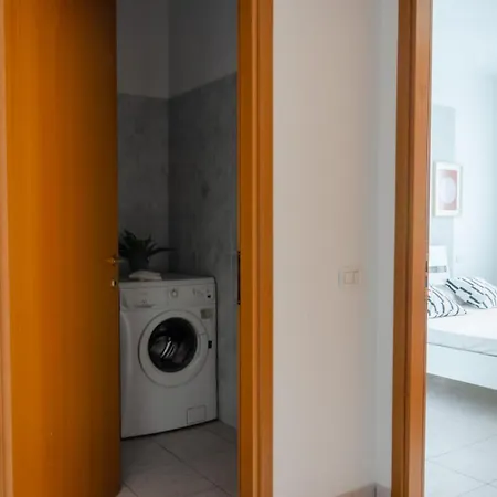 Metropolitan Gonin Apartment *